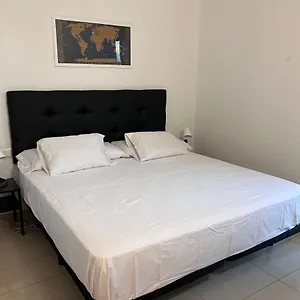 Camping Fira Gran Via 2 - Private In A Shared - Privadas En Compartido, L'Hospitalet de Llobregat